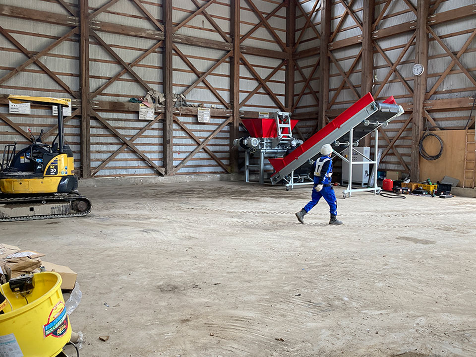 二軸破砕機TS32 納品風景