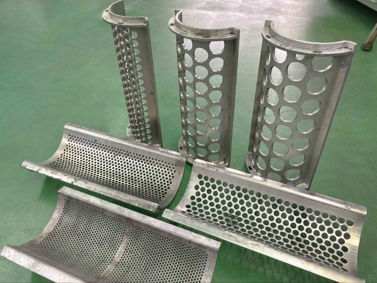 シーケンス制御された油圧プッシャー