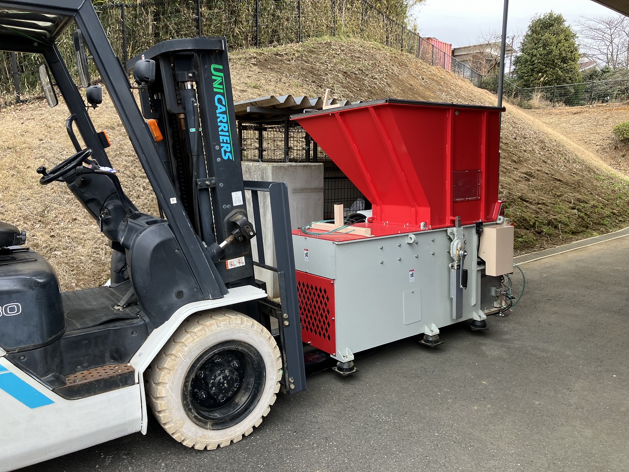 DS2260搬入の様子