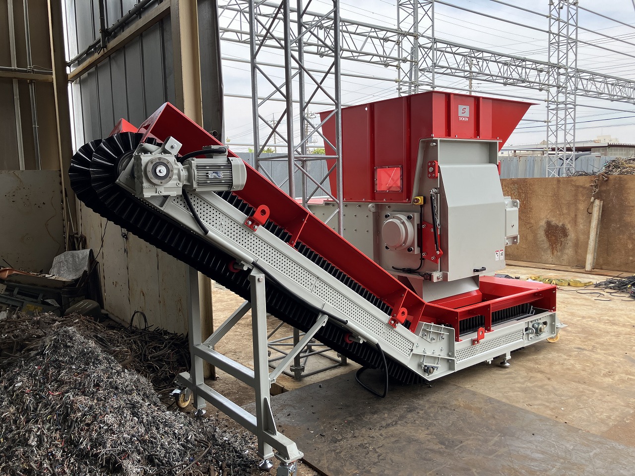 コンベア排出側から見た DS4080