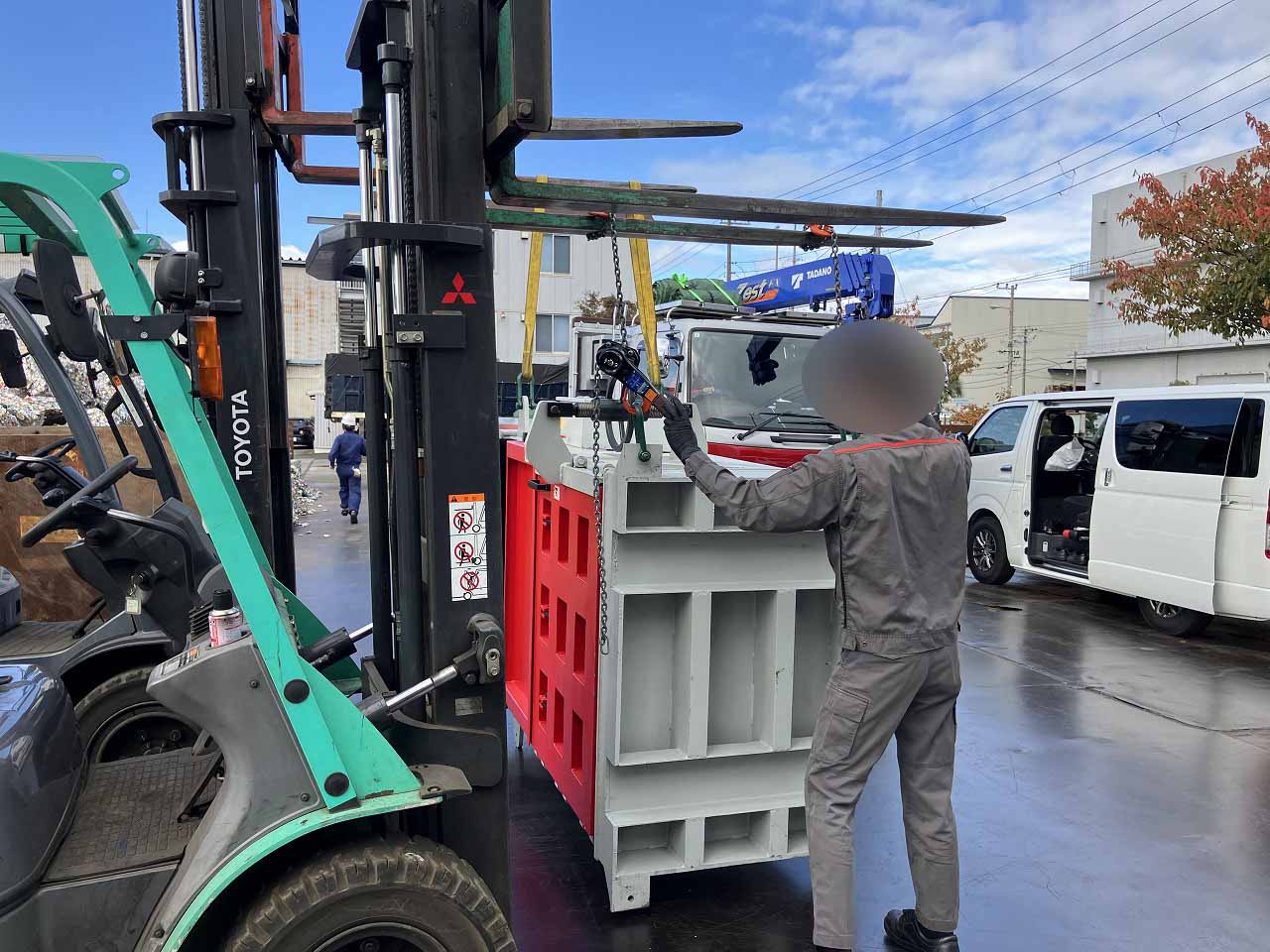 EP60Tの荷下の様子