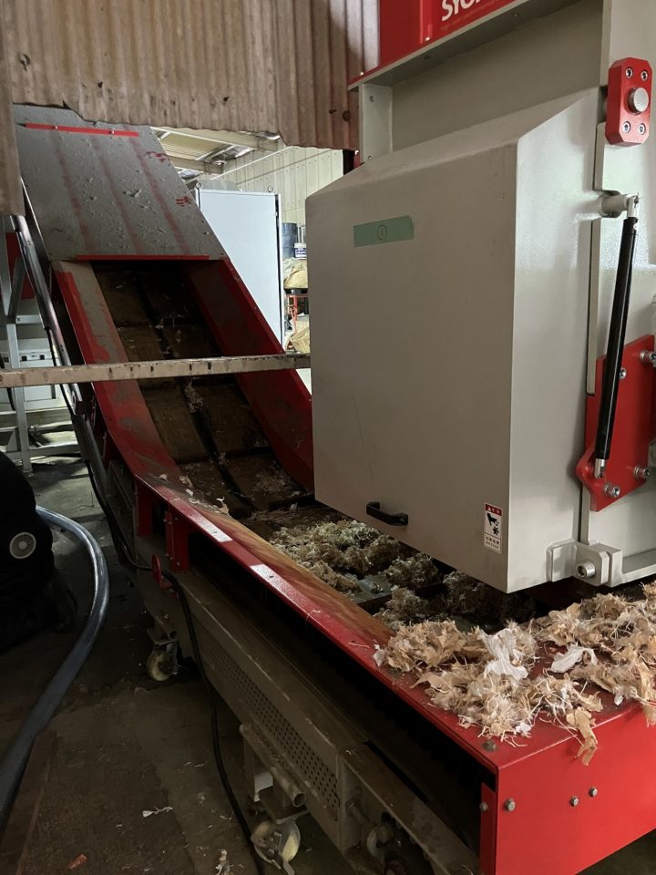 DS4080破砕の様子