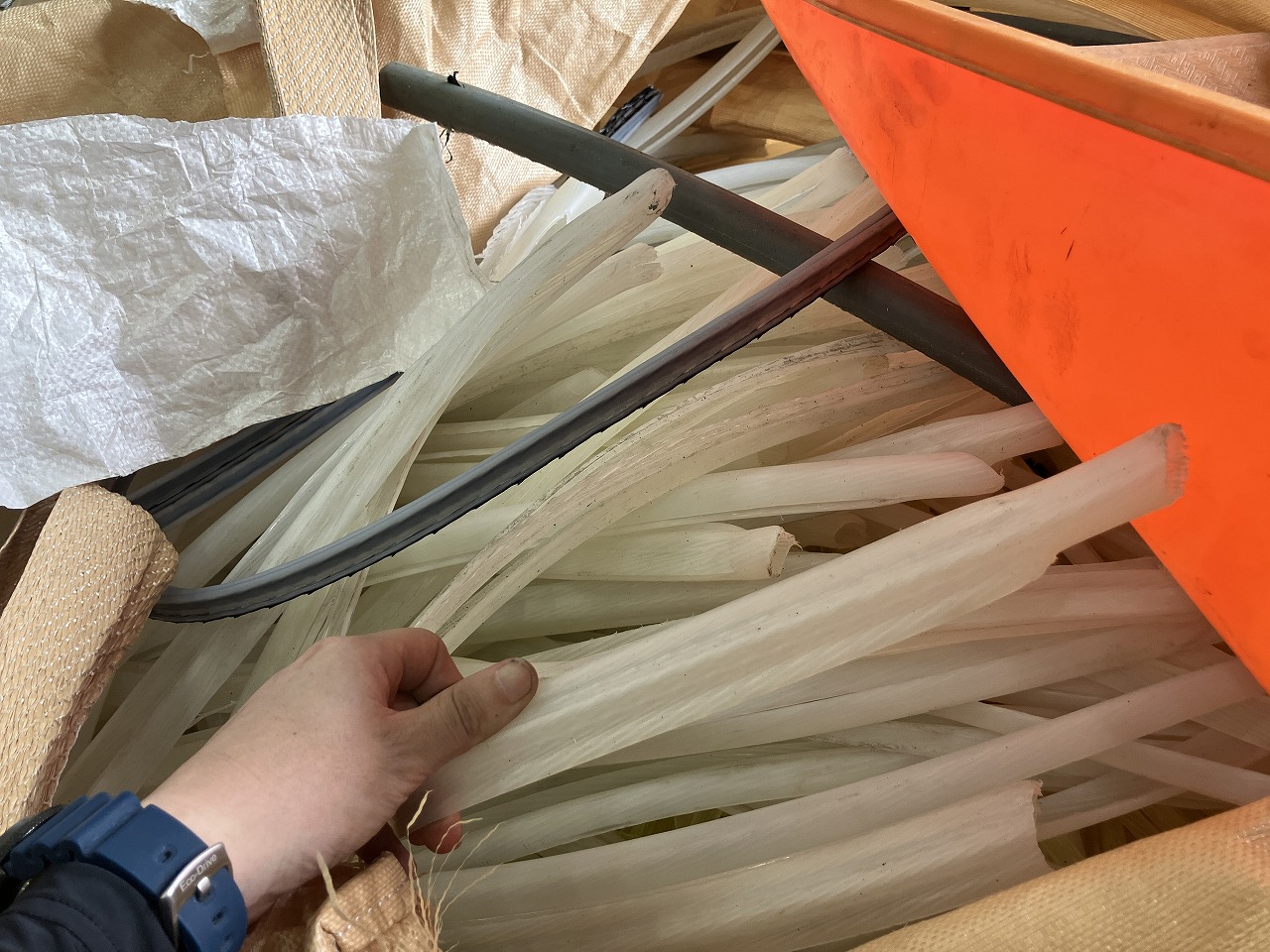 破砕前のケーブル被覆